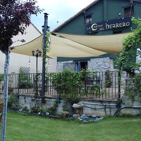 La Casona Del Herrero Navaleno Exterior foto