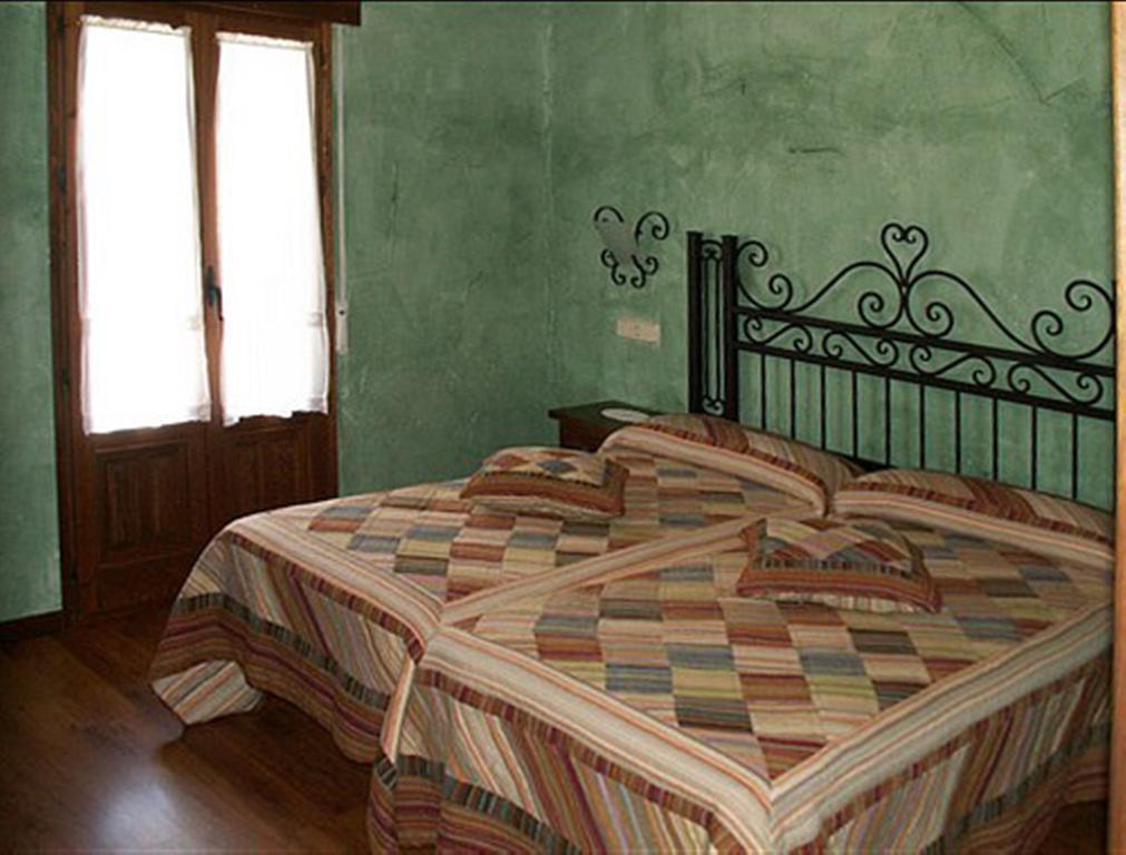 La Casona Del Herrero Navaleno Cameră foto
